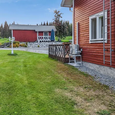 Holiday home Wanha Karminranta By Interhome Koirakivi