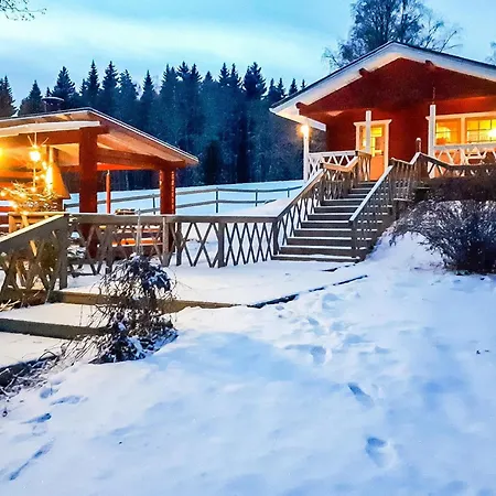 Holiday home Wanha Karminranta By Interhome Koirakivi
